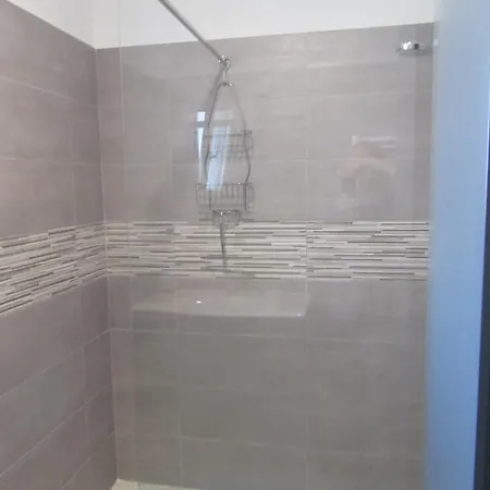 Location Les Bains 15 Personnes Tatil Evi La Brée-les-Bains