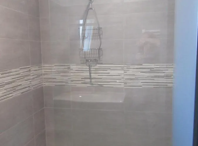 Location Les Bains 15 Personnes بيت للعطل La Brée-les-Bains